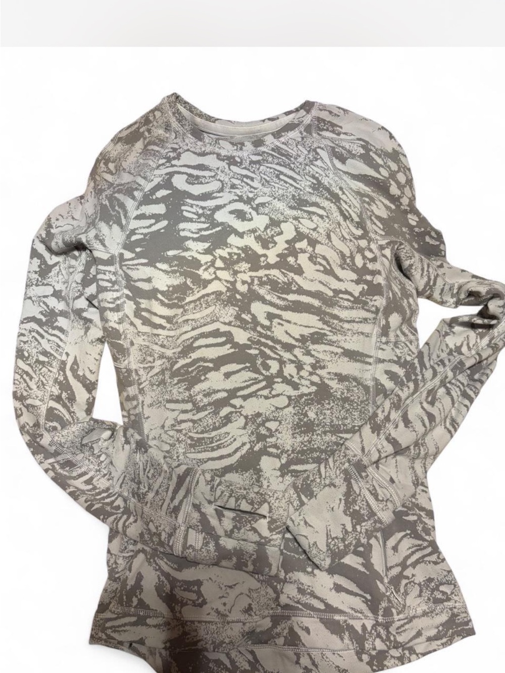 Lululemon Women's Long-Sleeve Performance Top in Light Gray Print